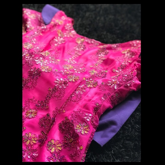 Authentic African Lace Backless Dress ✨ - Picture 3 of 7